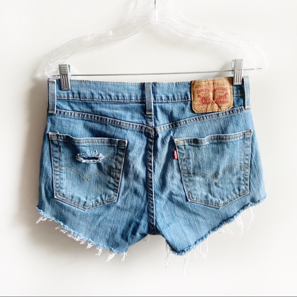 Levi’s shorts - Picture 4 of 5